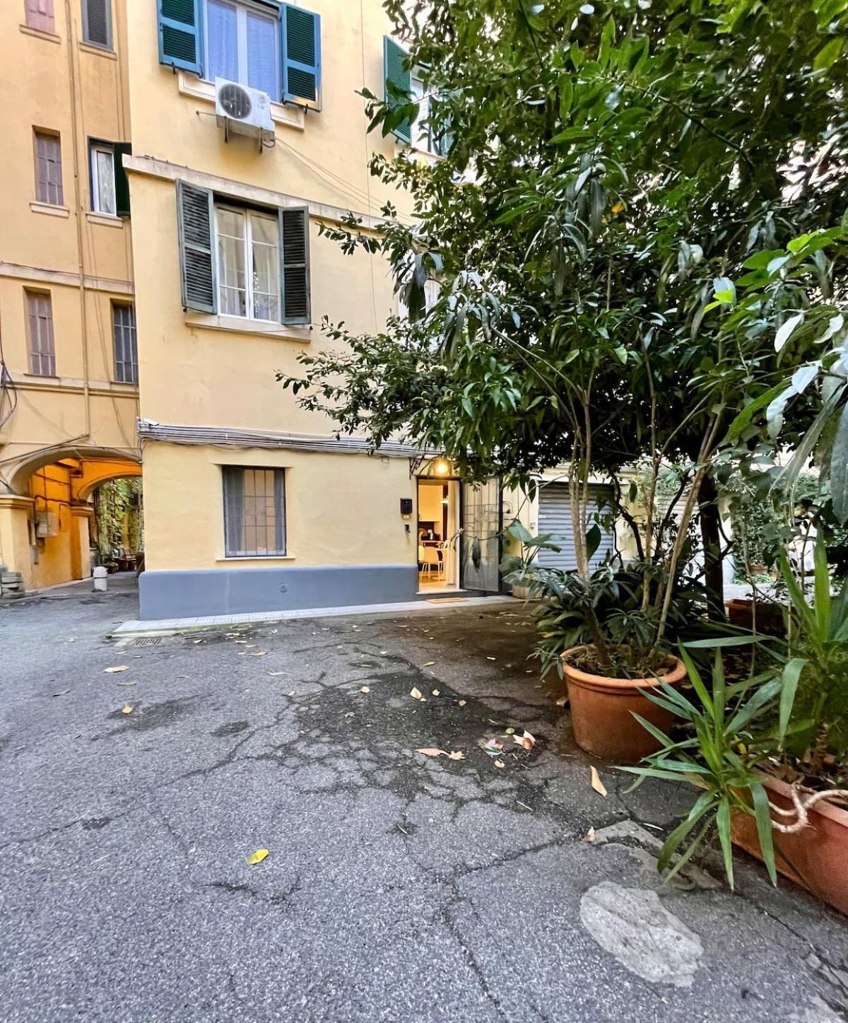 Mazzini Apartment, Next To Vatican Apartment
